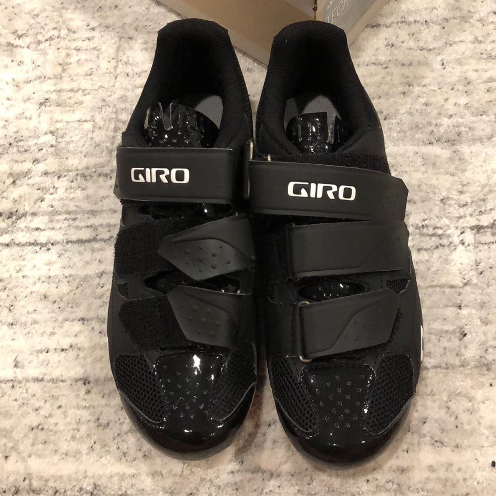 GIRO  brand new in box Workout shoes